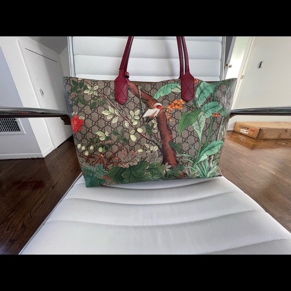 Gucci Tian Tote - Picture 2 of 3